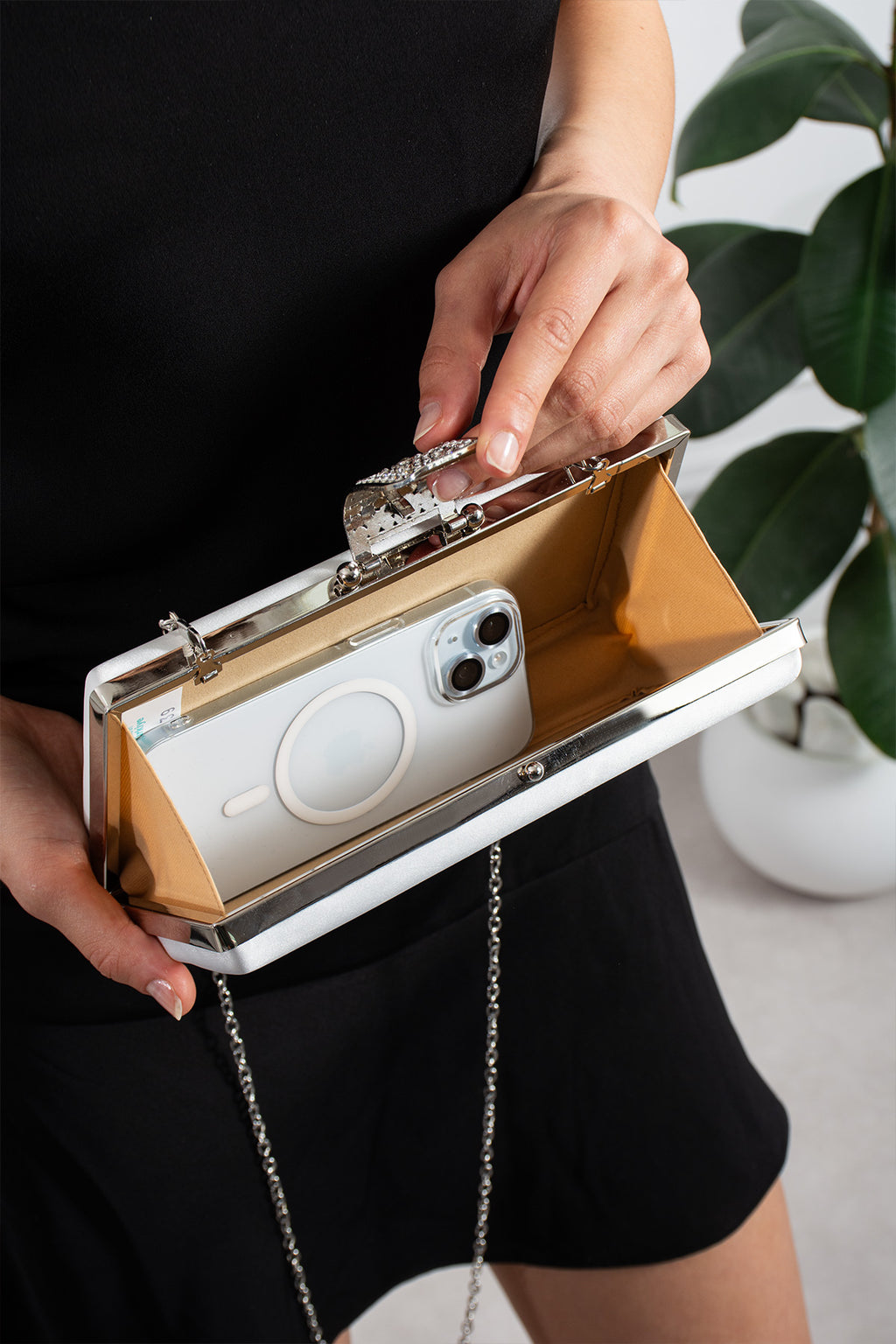 Kadın Beyaz Taş Tokalı Abiye Clutch Çanta - Lunaire Perla