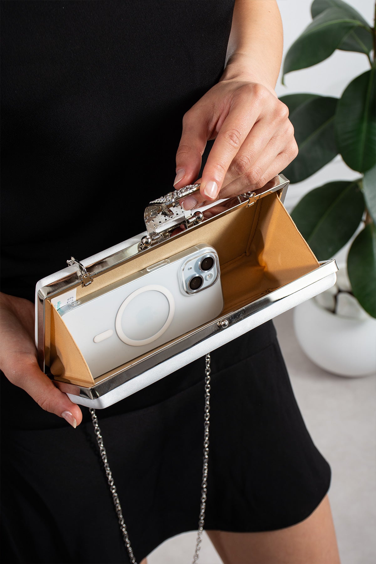 Kadın Beyaz Taş Tokalı Abiye Clutch Çanta - Lunaire Perla
